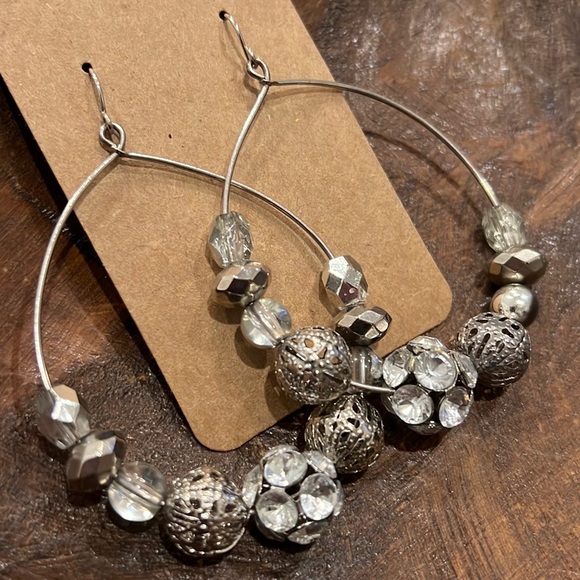 Vintage Jewelry - Vintage Jewelry Silver Hoop Earrings With Multi Textured Sized Beads